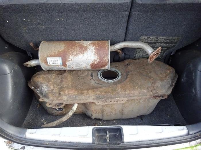 Réservoir de carburant d'un Toyota Yaris, Autos : Pièces & Accessoires, Systèmes à carburant, -, 3 mois de garantie, Toyota, Utilisé