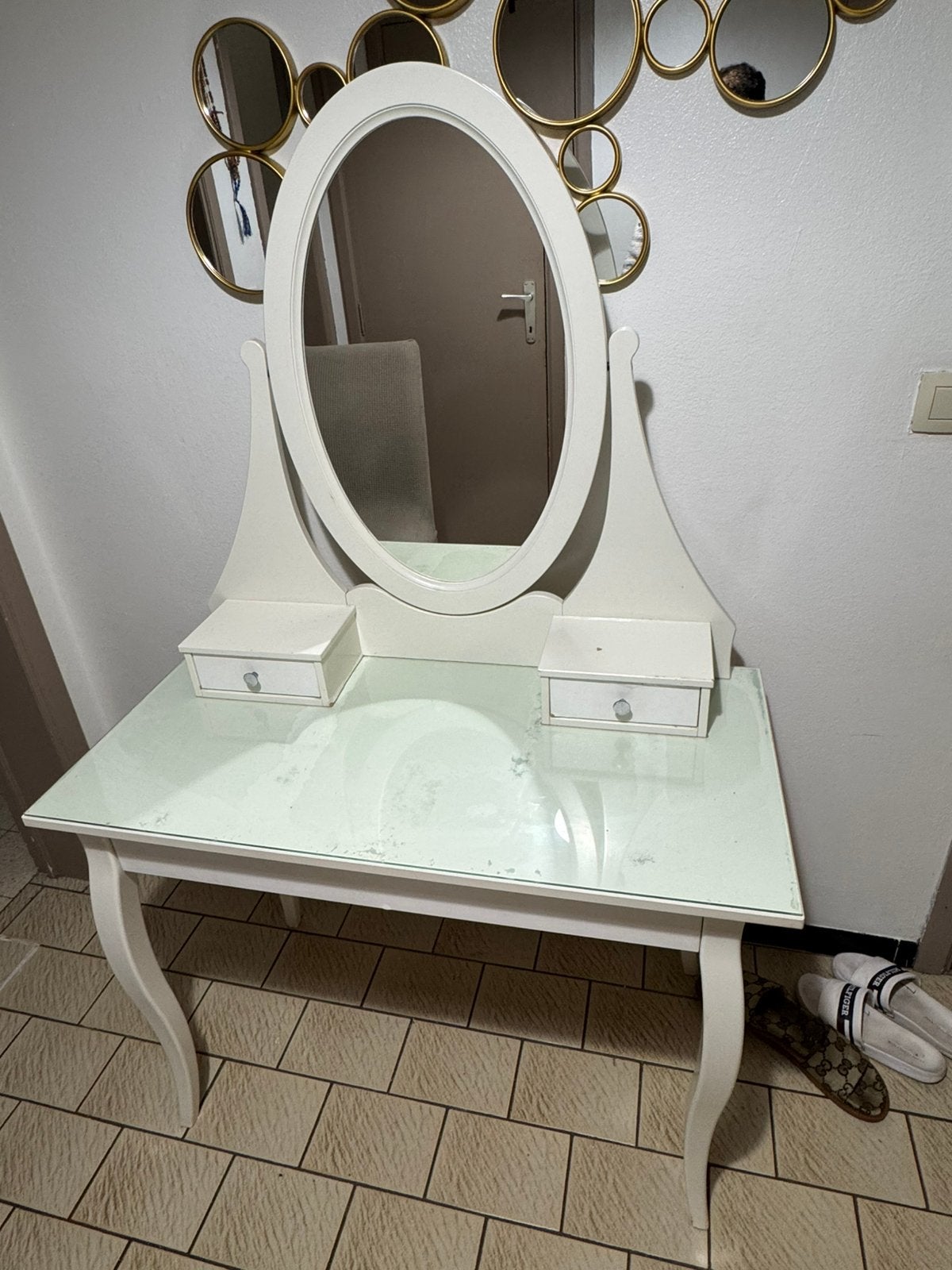 Coiffeuse a donner, Enlèvement, Utilisé