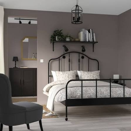 Bed IKEA Sagstua (140x200), Huis en Inrichting, Ophalen, Zwart, 140 cm, Zo goed als nieuw