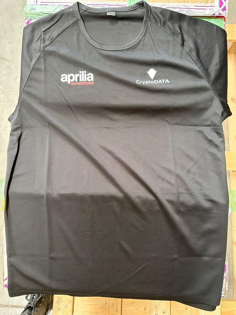 Mesh sportshirt heren (verschillende maten), Vêtements | Hommes, Vêtements de sport, Enlèvement, Comme neuf