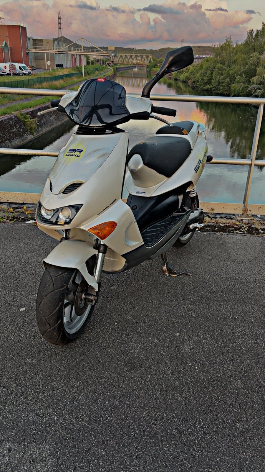 Aprilia sr 50 classe A avec volets d’immatriculation, Enlèvement, Comme neuf