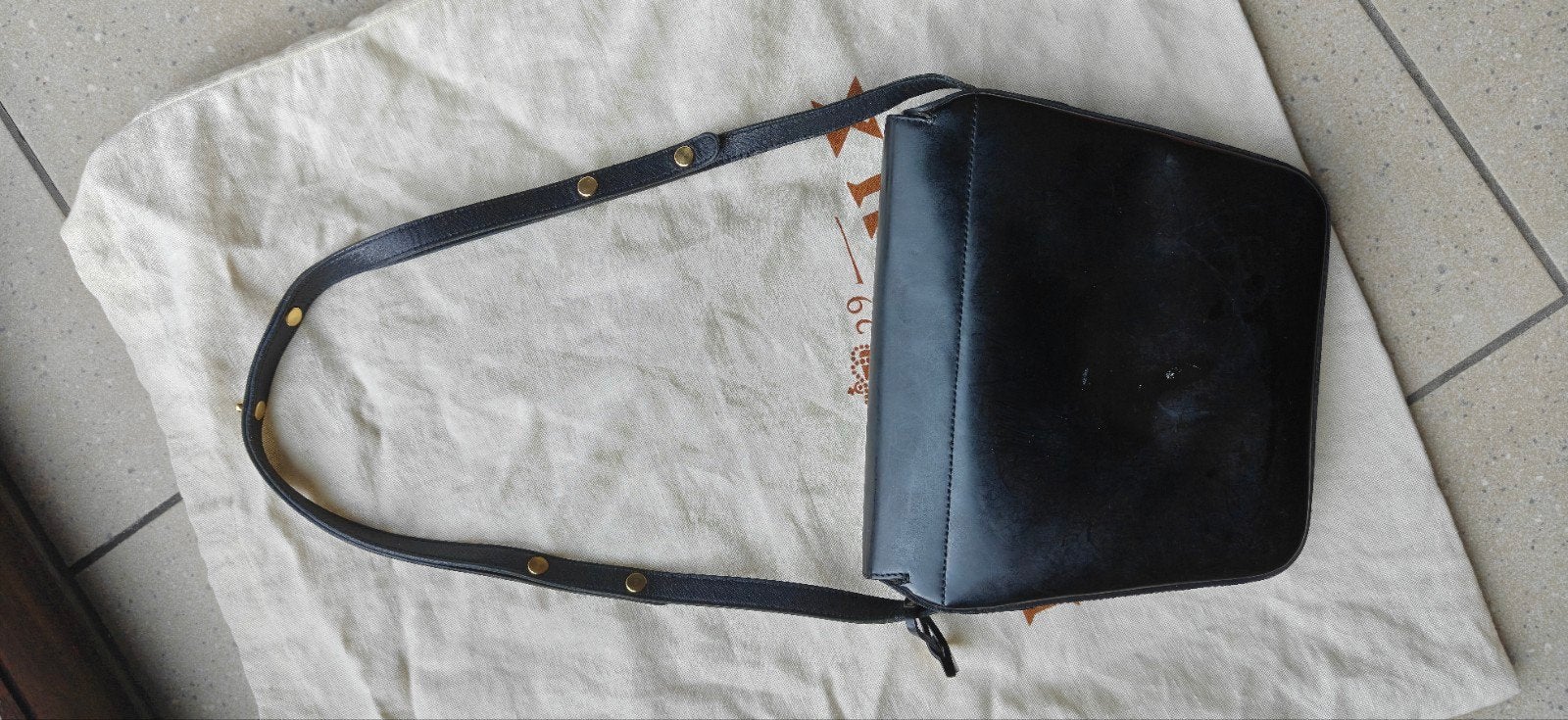 Vintage Delvaux crossbody, Handtassen en Accessoires, Ophalen of Verzenden, Gebruikt, Zwart, Leer