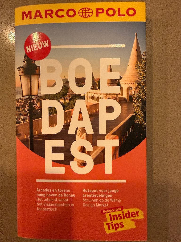 reisgidsen : New York,Boedapest, Loire,Portugal, Marokko,, Europa, Ophalen of Verzenden, Reisgids of -boek, Gelezen