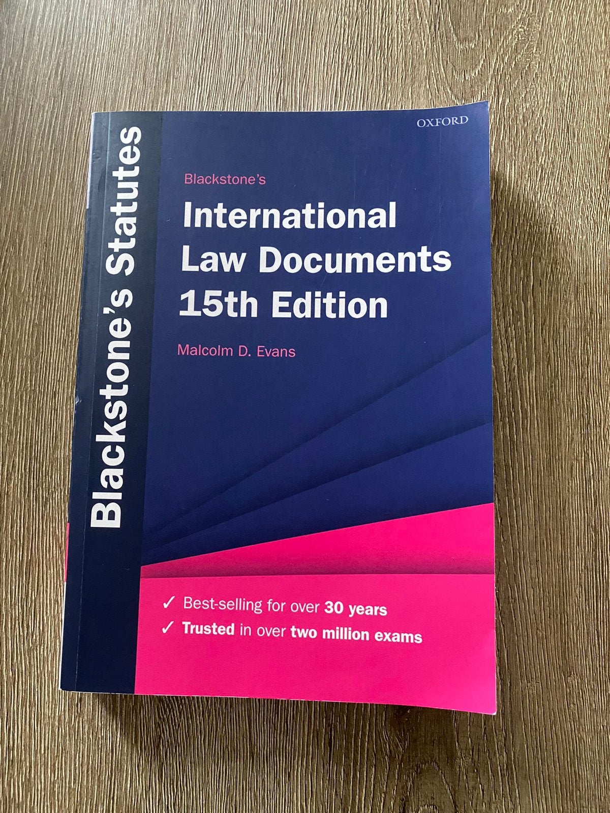 Documents de droit international 15e édition, Livres, Enlèvement, Comme neuf