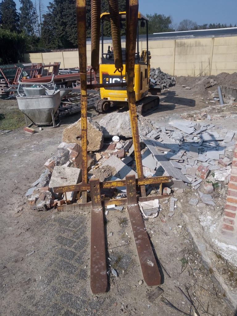 Te koop: pallethaak, mortelsilo, gereedschapskist, Enlèvement, Utilisé