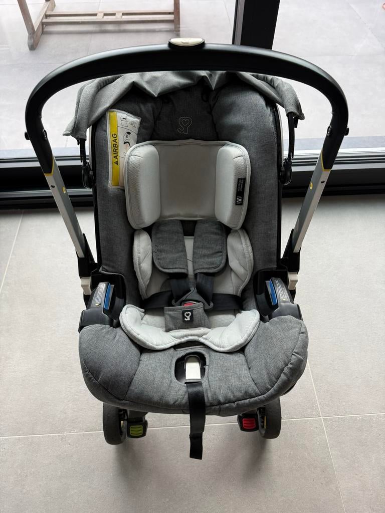 Doona+ autostoel & buggy 2-in-1 + Isofix basis + accessoires, Kinderen en Baby's, Autostoeltjes, Ophalen, Gebruikt, Isofix