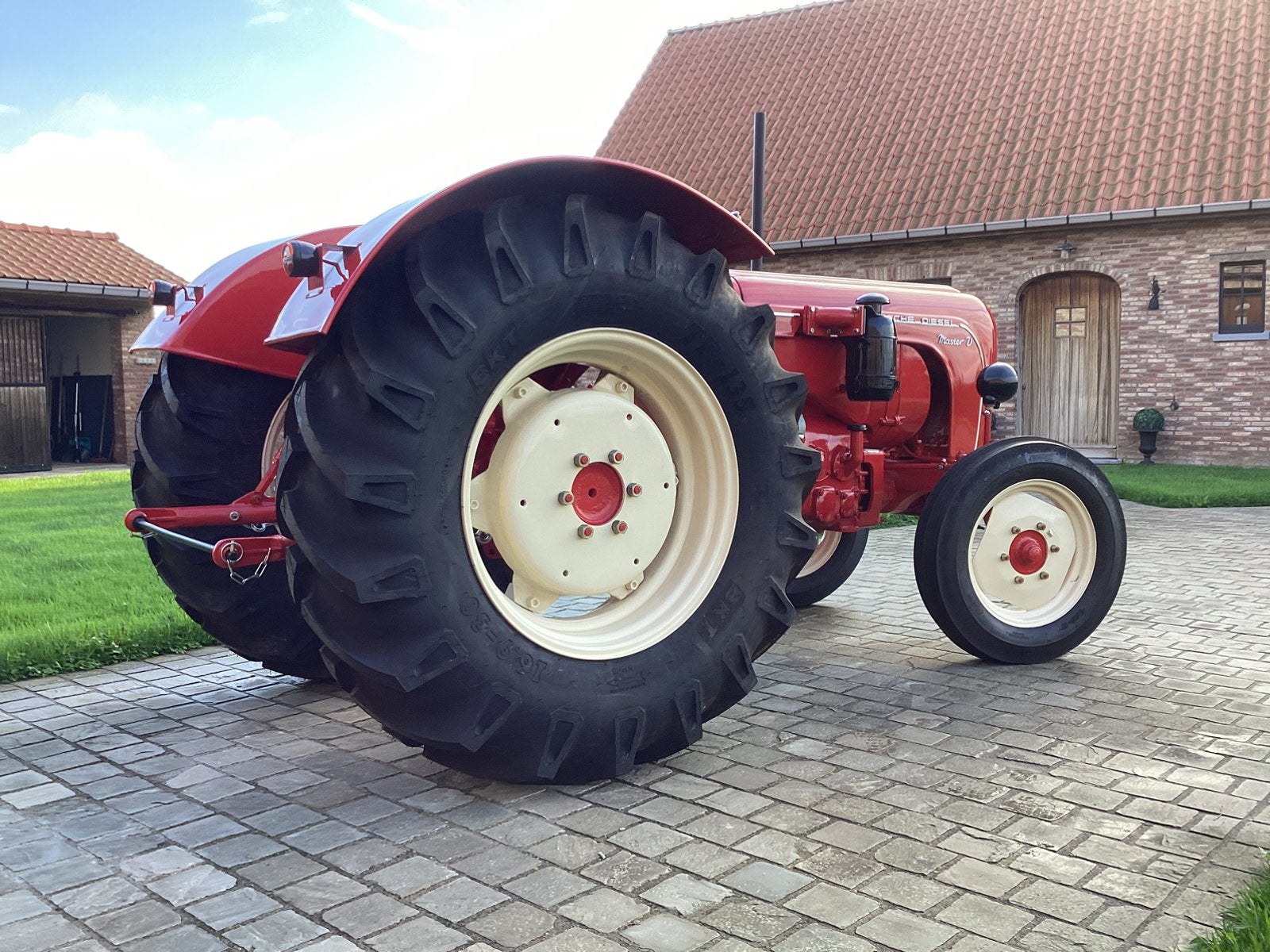 Tractor Porsche Master, Enlèvement