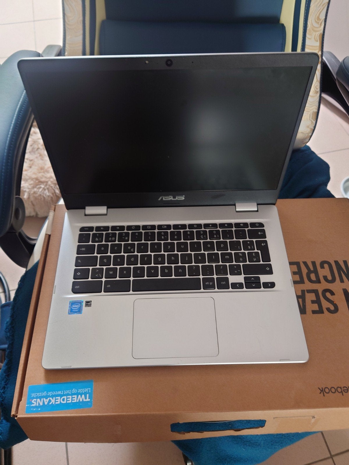 ordinateur portable Asus Chromebook, Ophalen