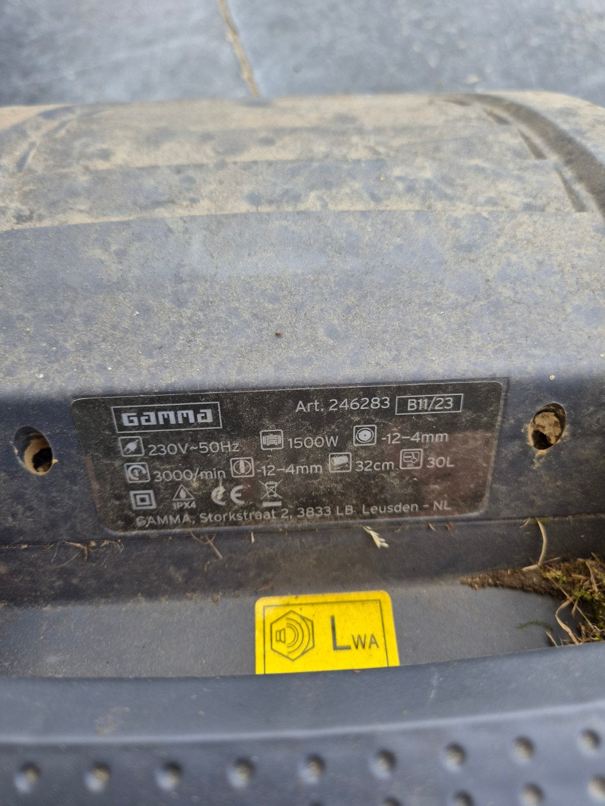 electrische verticuteermachine en beluchter gamma, Ophalen, Gebruikt