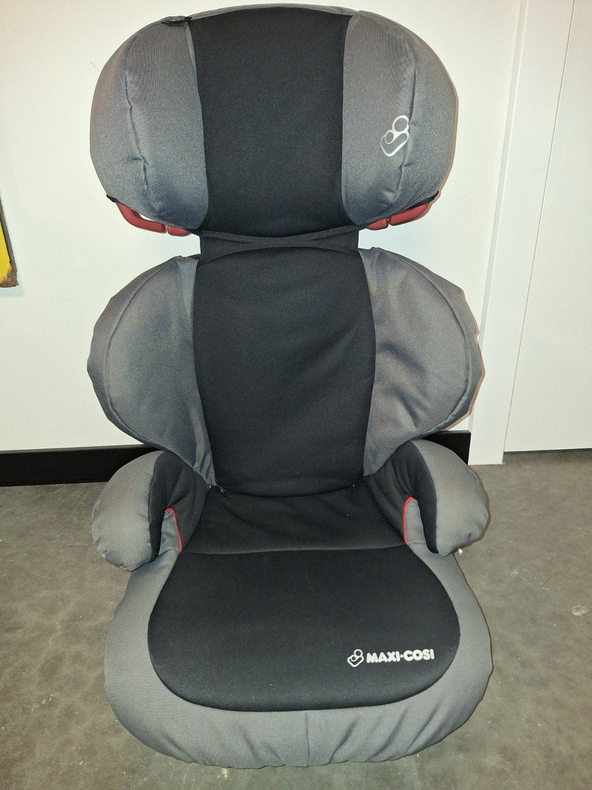 Maxi Cosi Rodi SPS met grijs/zwart met afneembare rugleuning, Kinderen en Baby's, Ophalen, Afneembare rugleuning, Isofix