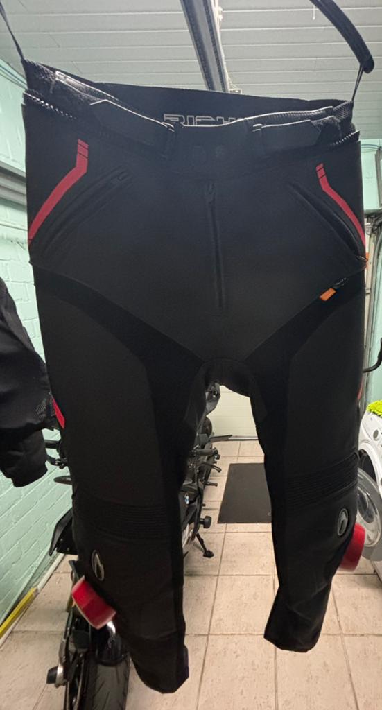Richa Leren motorbroek Maat 46, Motoren, Kleding | Motorkleding, Ophalen, Nieuw zonder kaartje, Heren, Broek | leer