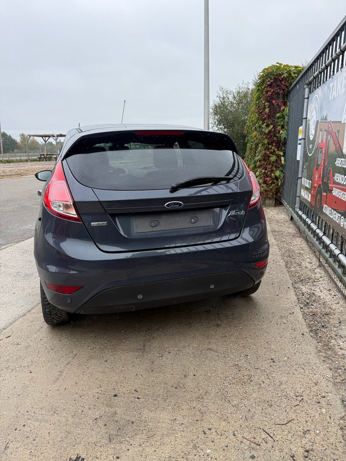 Ford Fiesta | ZETELVERWARMING | BLUETOOTH | 2013, Auto's, Voorwielaandrijving, Euro 5, Stof, Zwart