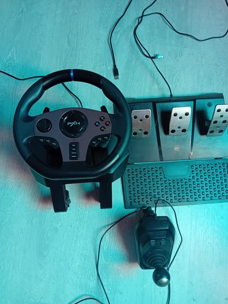 Gaming stuur + pedalen + schakel voor pc en xbox, Games en Spelcomputers, Spelcomputers | Sony Consoles | Accessoires, Ophalen