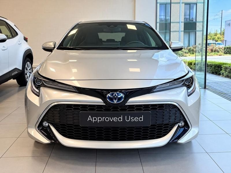 Toyota Corolla Hybrid Premium Plus e-CVT, 122 pk, Gebruikt, 4 cilinders, 110 g/km