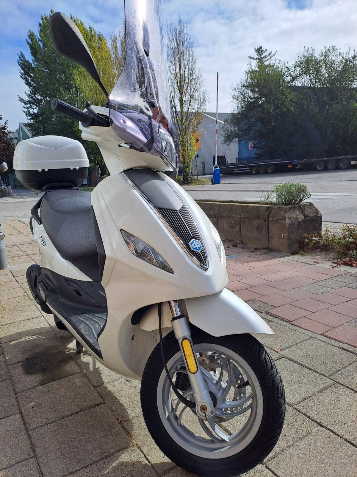 Piaggio Fly 4-Tact, Ophalen, Fly