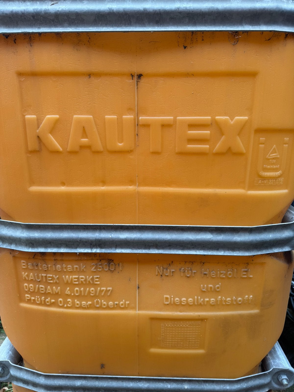 Mazouttank van 2500 liter, Ophalen, Gebruikt