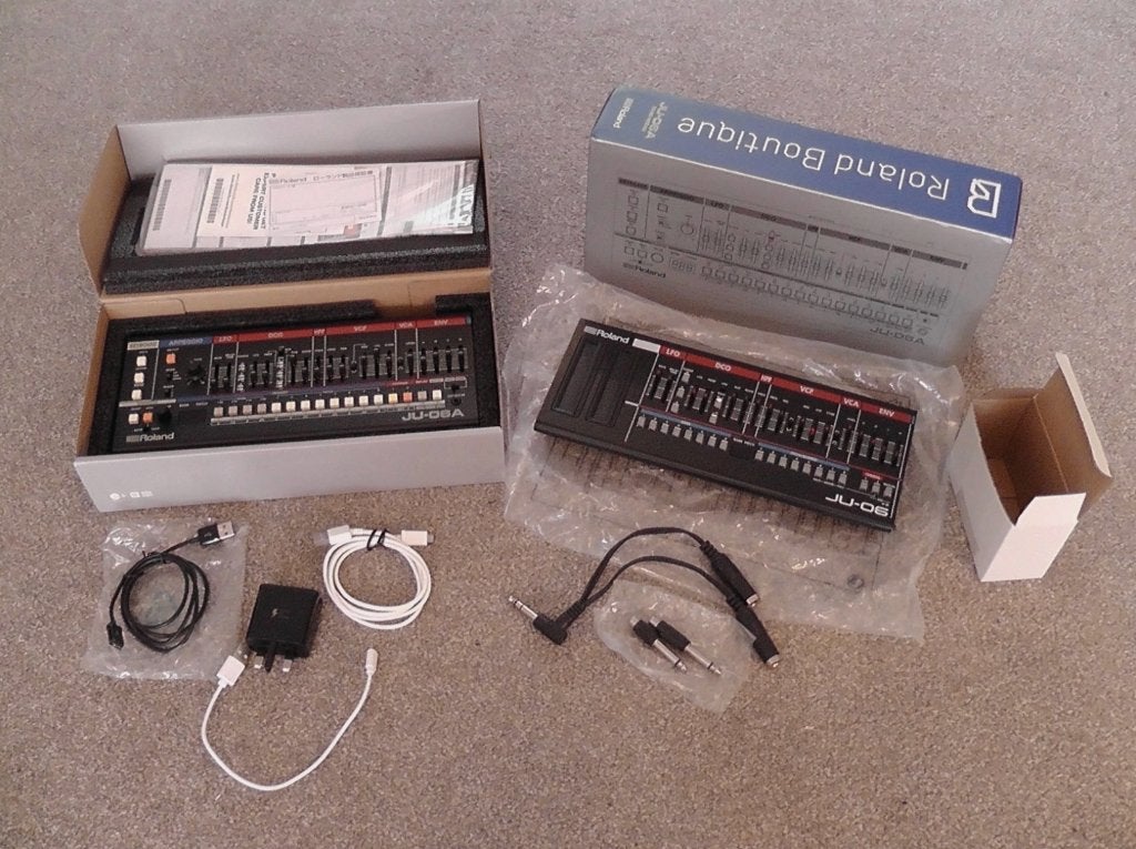 Roland Boutique JU-06 & JU-06A - Synthesizers x 2 Bundle, Muziek en Instrumenten, Ophalen of Verzenden, Zo goed als nieuw, Knopaccordeon