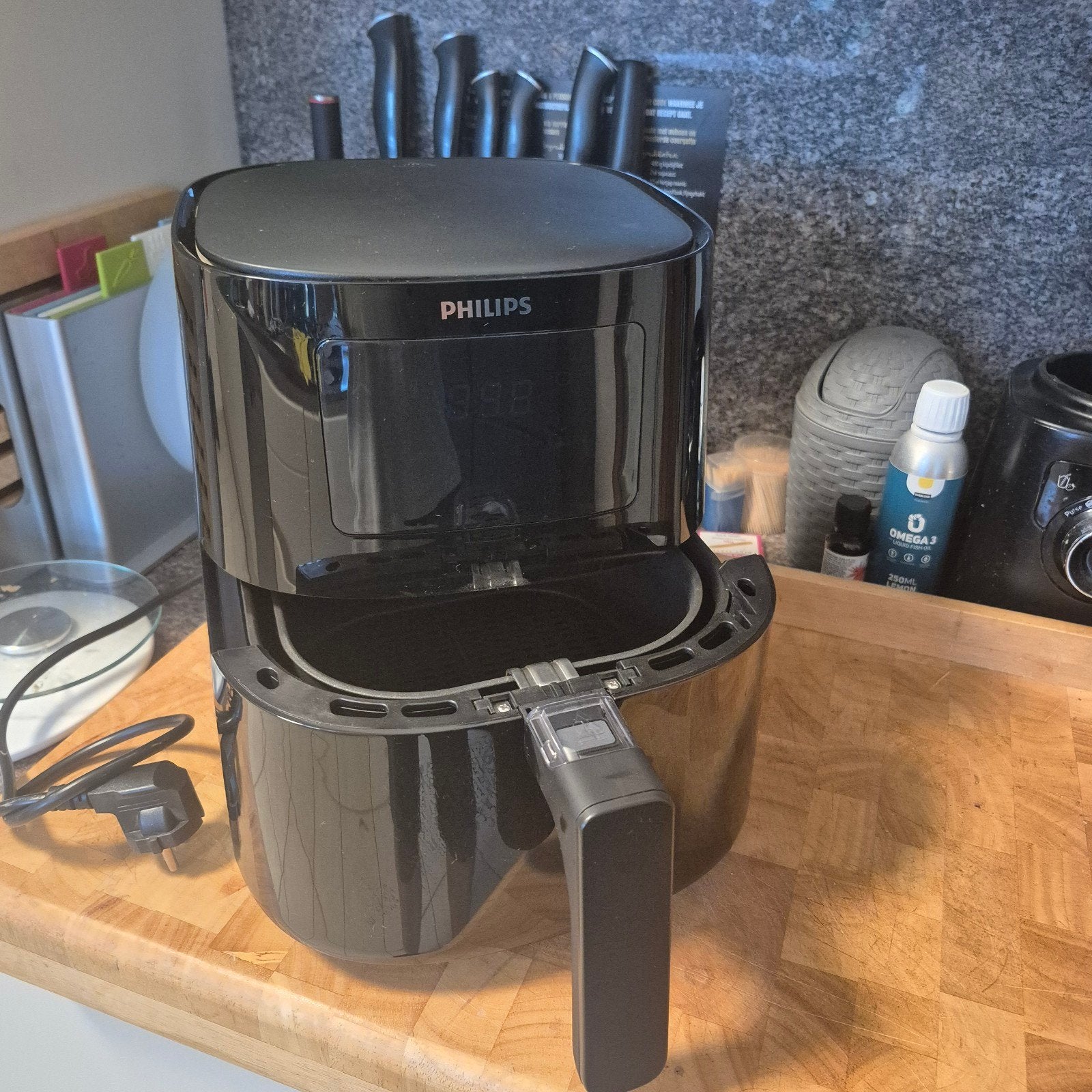 Philips Airfryer HD9252, Elektronische apparatuur, Ophalen, Zo goed als nieuw, Airfryer