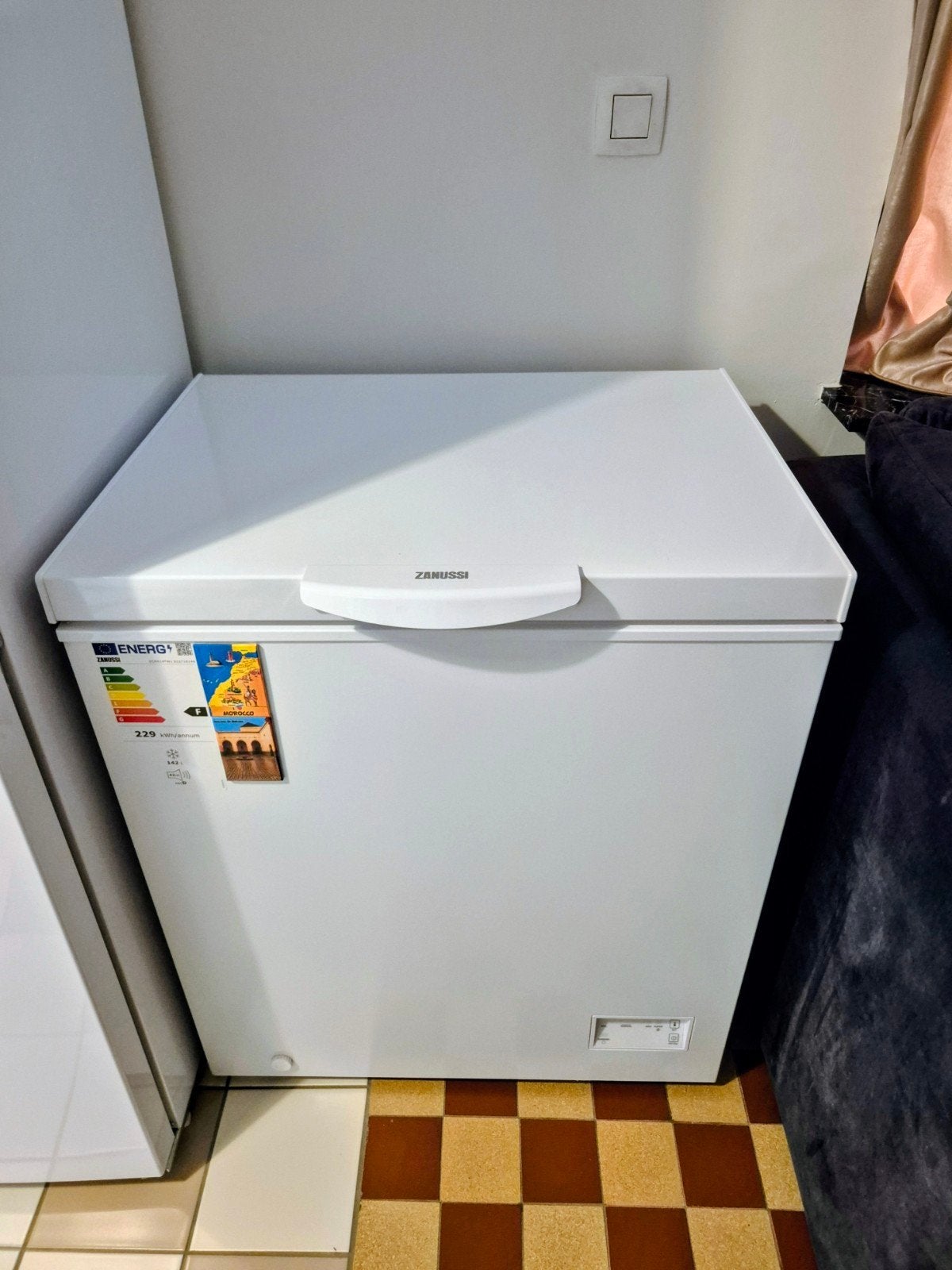 congélateur coffre zanussi ZCAN14FW1, Electroménager, Enlèvement, Comme neuf, Congélateur