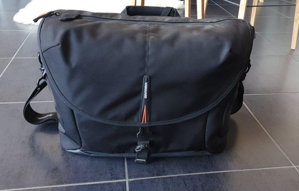 Schoudertas voor camera - Vanguard, TV, Hi-fi & Vidéo, Photo | Sacs pour appareil, Enlèvement, Comme neuf, Sac à bandoulière, Autres marques