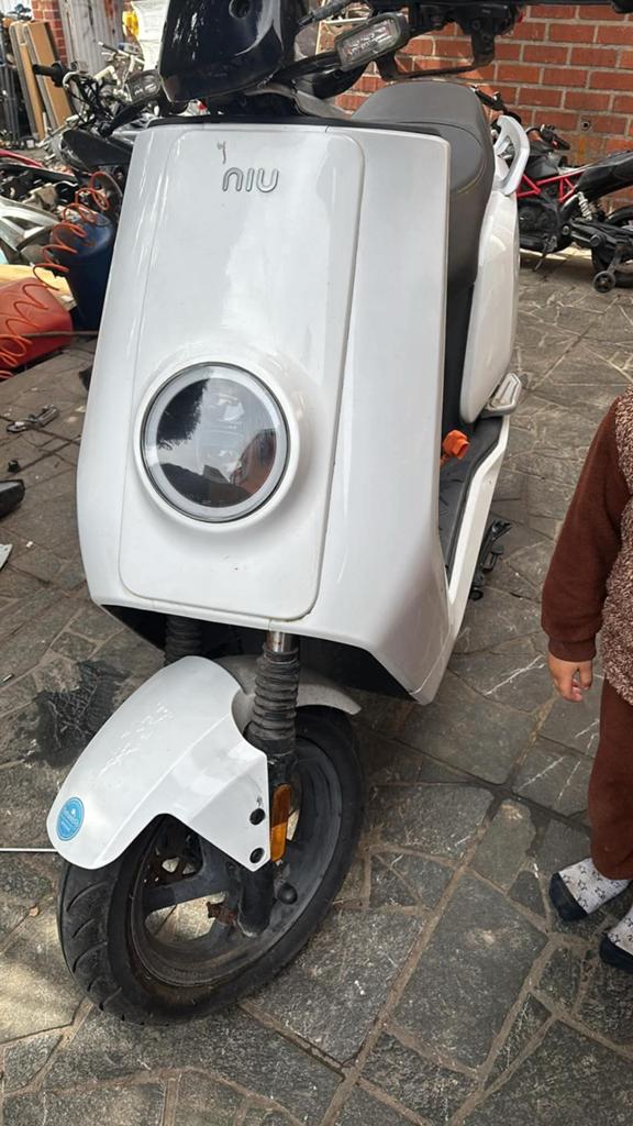 Miu sport baterij probleem rijd 10kmh, Enlèvement, Comme neuf