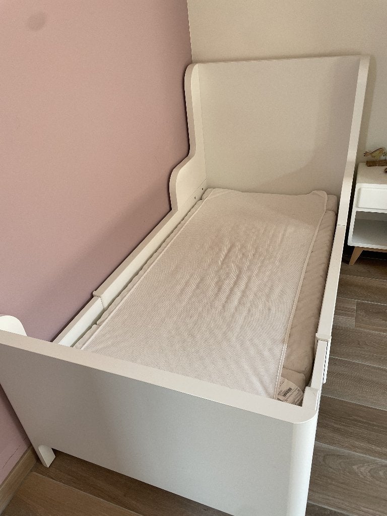 Meegroeibed - IKEA Busunge - 80x200cm, Ophalen, Verstelbaar, Eenpersoons, Wit