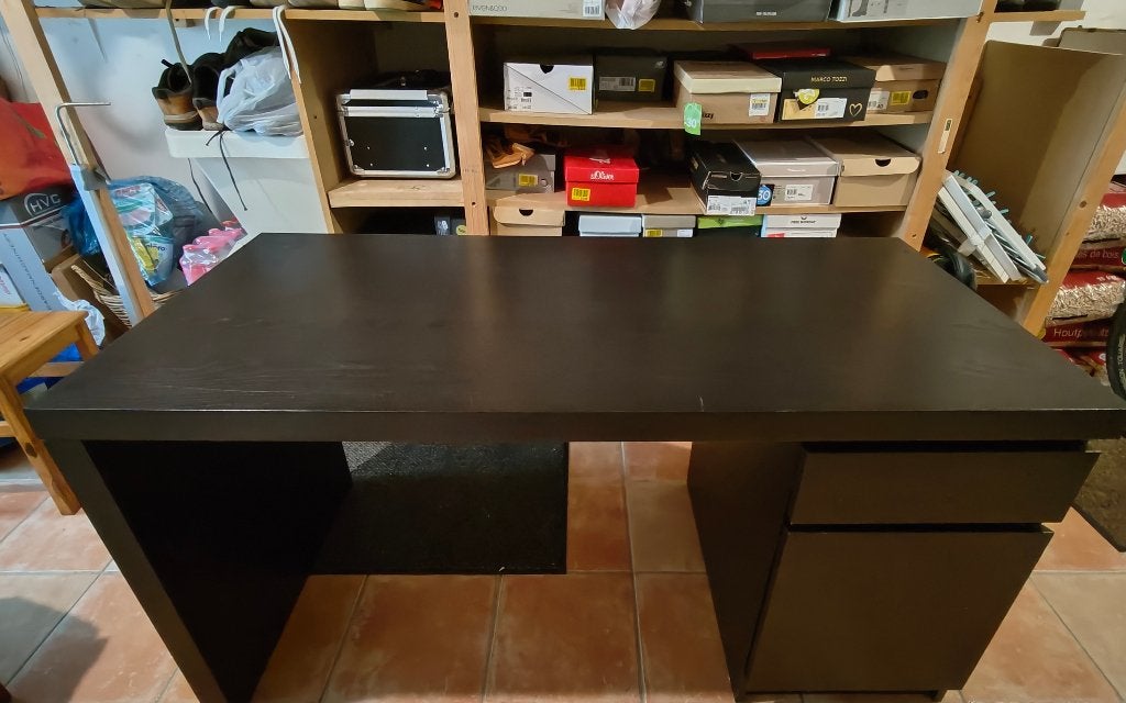 Meuble de bureau avec tiroirs - Work desk with drawers, Bureau d'écolier, 65 cm, Avec tiroirs, Utilisé