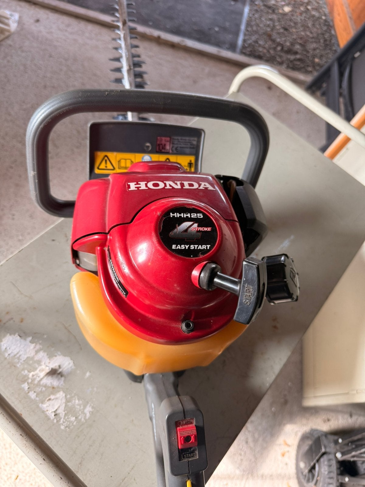 Honda HHH25 benzineheggenschaar, Ophalen, Zo goed als nieuw, Benzine