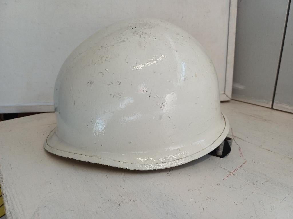 militaria casque sans interieur MP  blanc, Collections, Enlèvement ou Envoi, Armée de terre, Casque ou Béret