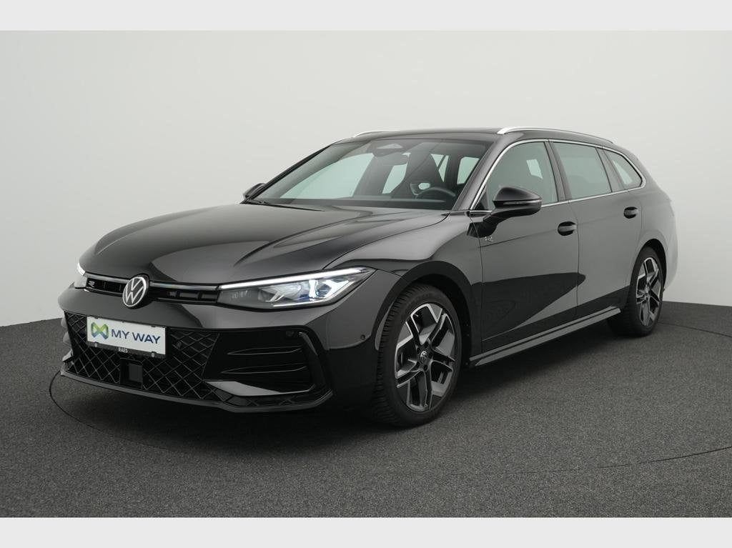 Volkswagen Passat SW Passat Variant 1.5 eTSI R-Line OPF DSG, Auto's, Volkswagen, Automaat, Zwart, Cruise Control, Break
