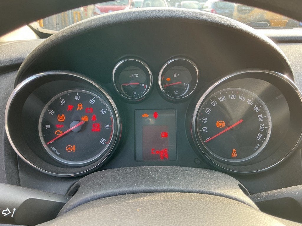 INSTRUMENTS DE BORD Opel Astra J (PC6 / PD6 / PE6 / PF6), Opel, Opel Automobile GmbH, Utilisé, Kontakt-opel@opel.com