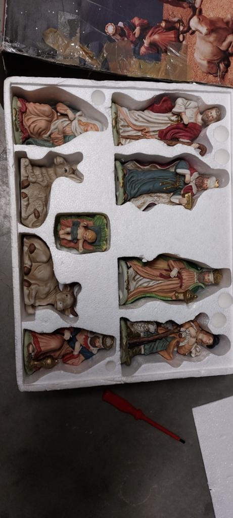 Kerstbeelden, Diversen, Ophalen