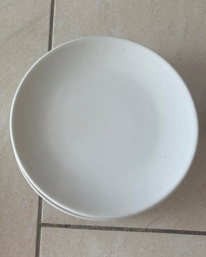 4 kleine witte eetborden, Huis en Inrichting, Ophalen of Verzenden, Zo goed als nieuw