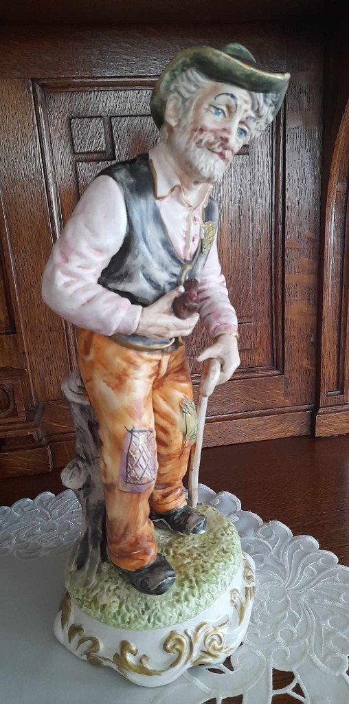 Mooi porseleinen beeld Capodimonte, Enlèvement ou Envoi