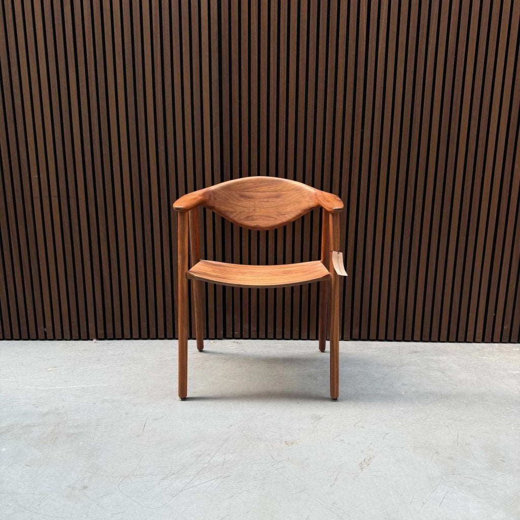 Artisan Naru Stoel - European Walnut, Antiquités & Art, Enlèvement ou Envoi