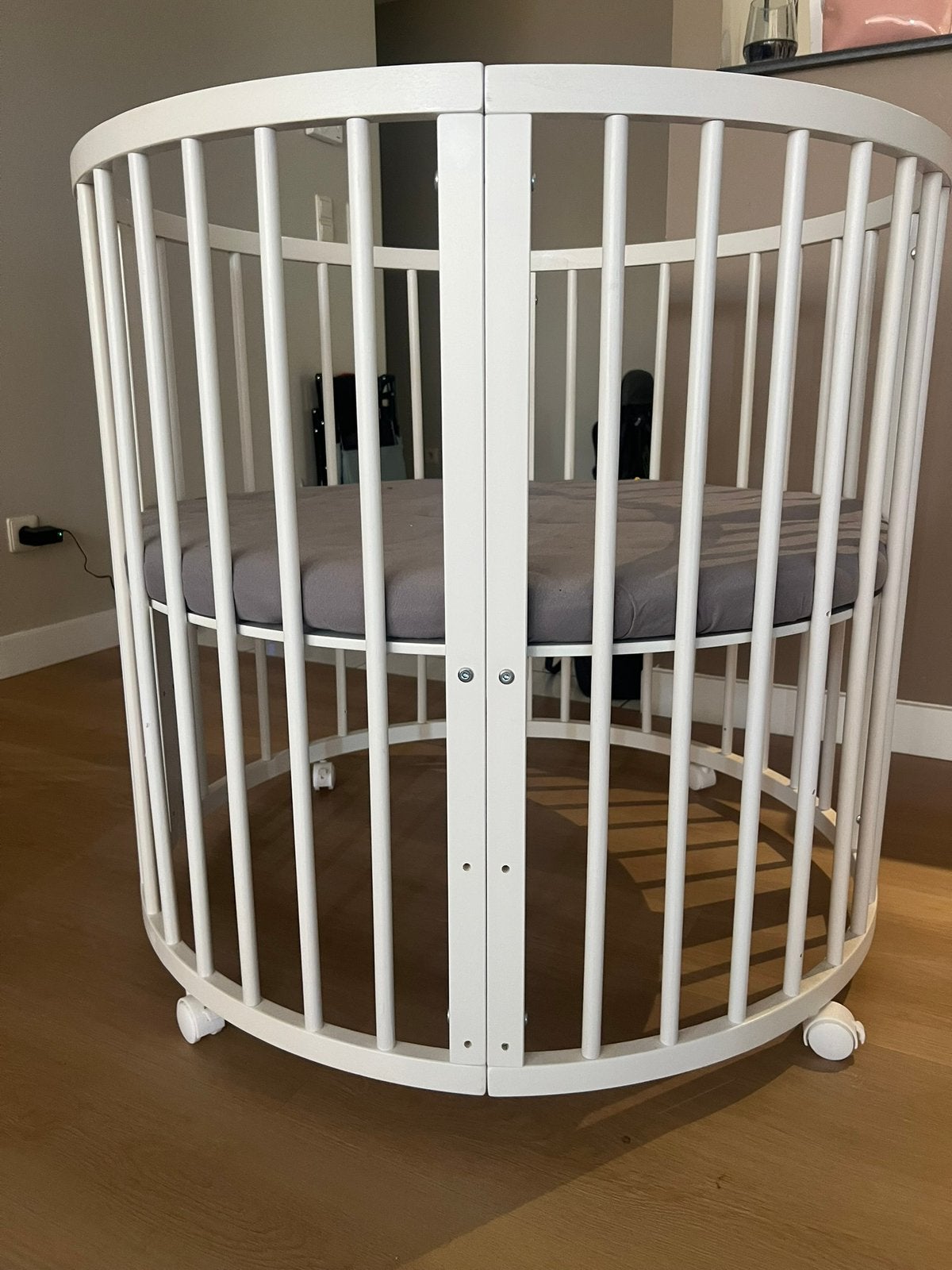 Babybox zo goed als nieuw + GRATIS hoeslake, Kinderen en Baby's, Babyparken, Ophalen, Zo goed als nieuw