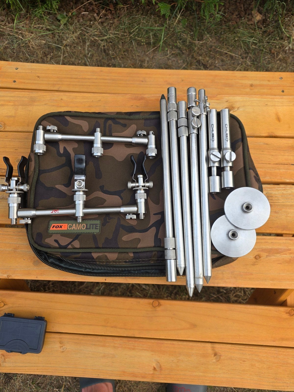 Complete JRC Camolite Rod Pod set, Sports nautiques & Bateaux, Pêche à la ligne | Carpes, Enlèvement