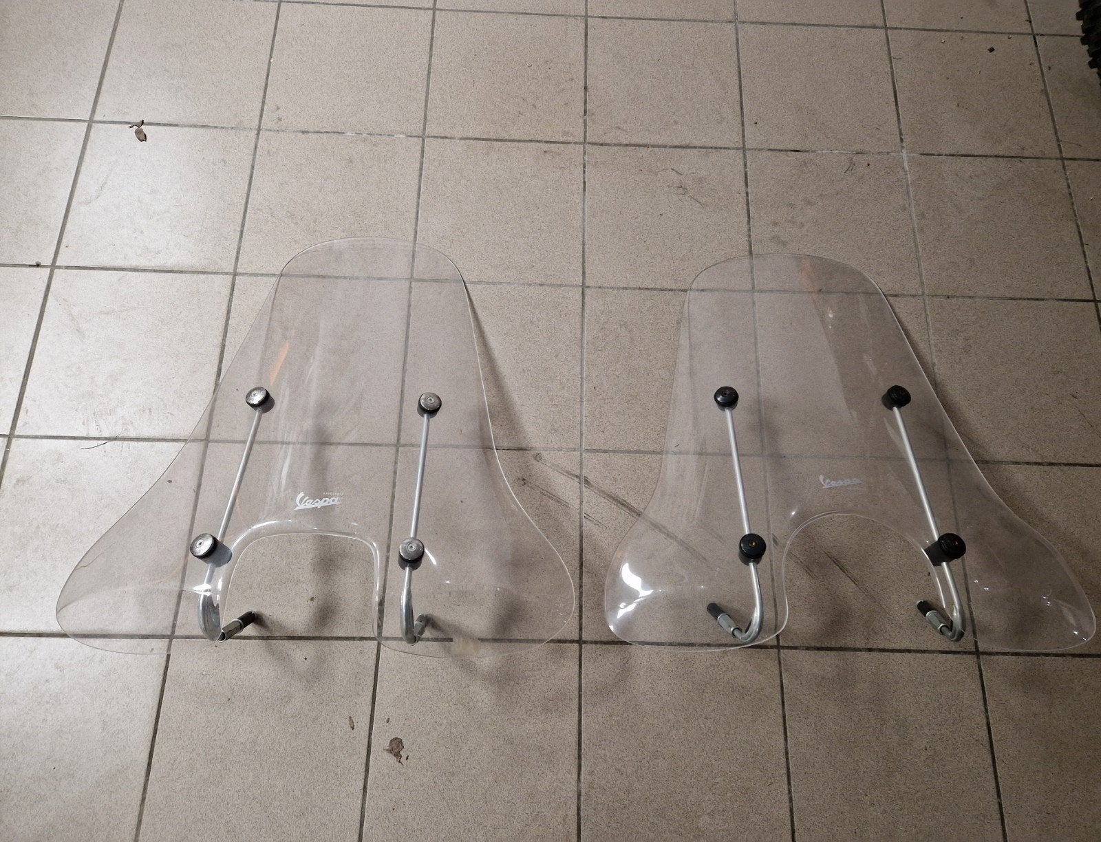 Vespa hoog windscherm 2x, Fietsen en Brommers, Ophalen of Verzenden, Zo goed als nieuw, Overige typen, Vespa