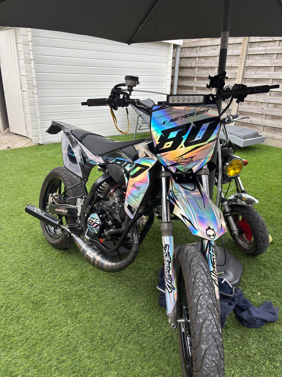Sherco sm-r 50, Fietsen en Brommers, 6 versnellingen, 70 cc, Zo goed als nieuw, Ophalen