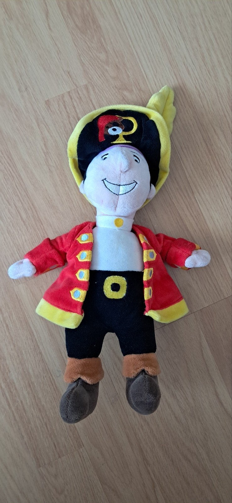 Knuffel Piet Piraat van Studio 100.

Rookvrije en huisdiervr, Ophalen of Verzenden