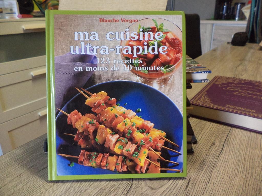 av 1 livre ma cuisine ultra rapide 1.00 euro, Enlèvement ou Envoi, Comme neuf