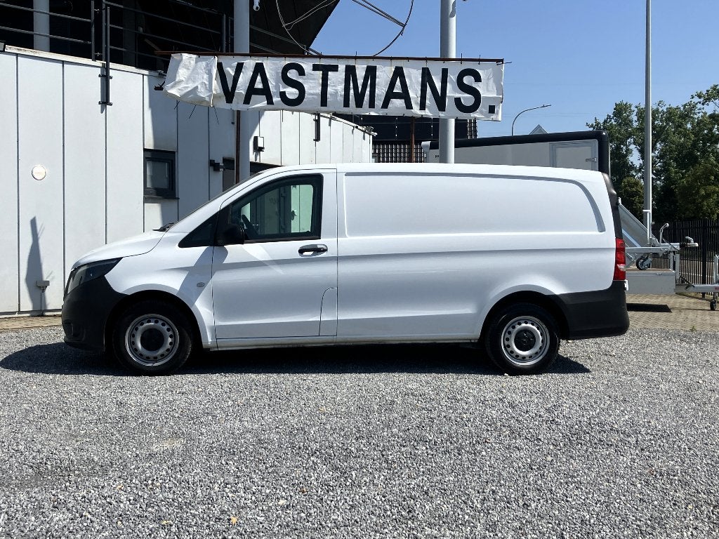 Mercedes-Benz Vito 17.500€ + BTW / MB Motor / Trekhaak / ..., Auto's, 75 kW, 1951 cc, 4 cilinders, 2000 kg