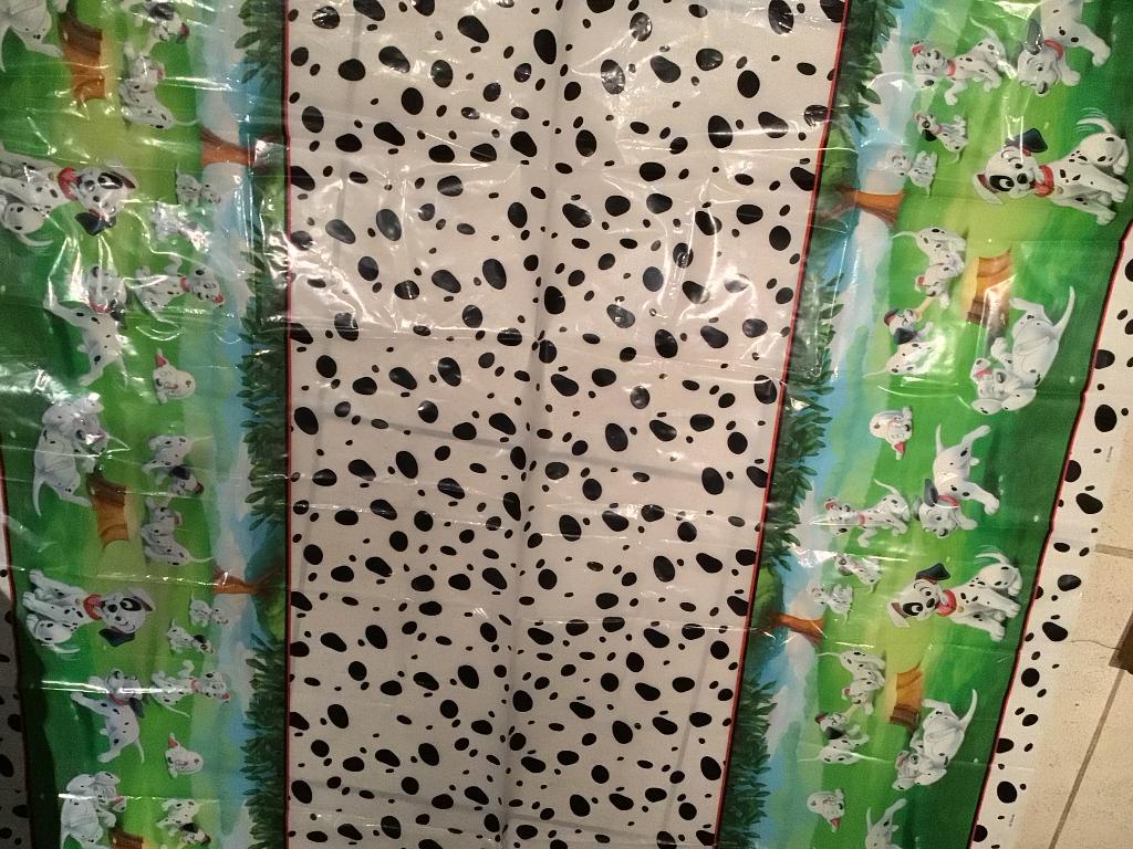 Tafelkleed thema 101 dalmatiers Disney kids feestje kleed, Huis en Inrichting, Tafelkleden, Ophalen of Verzenden