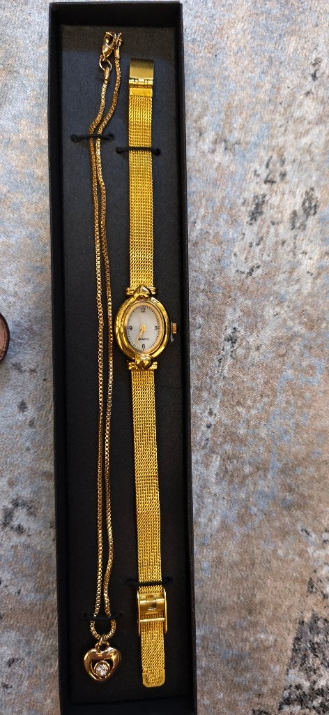 collier avec montre neuf, Bijoux, Sacs & Beauté, Colliers, Enlèvement ou Envoi, Neuf, Or