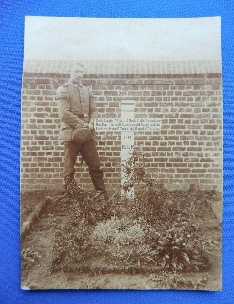 WOI-fotokaart: Duits-Brits veldgraf Ieper 1914 (Meningate), Verzenden, Landmacht, Overige typen