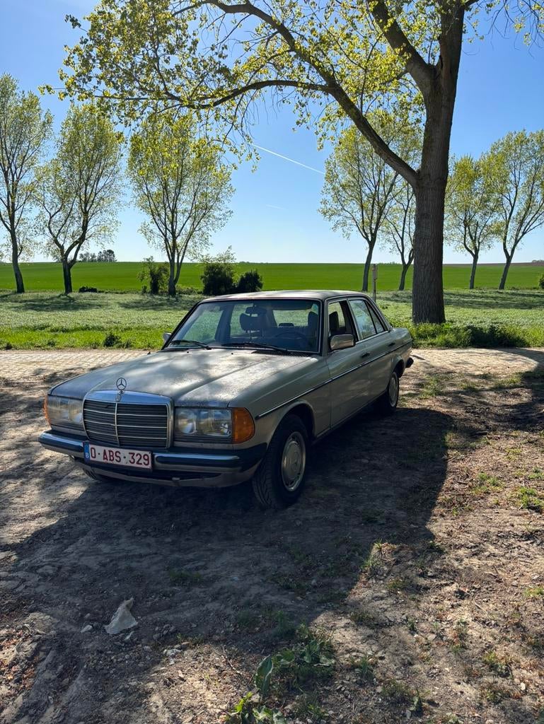 Mercedes 300d 1979 W123, Auto's, 4 deurs, Beige, Mercedes-Benz, Particulier