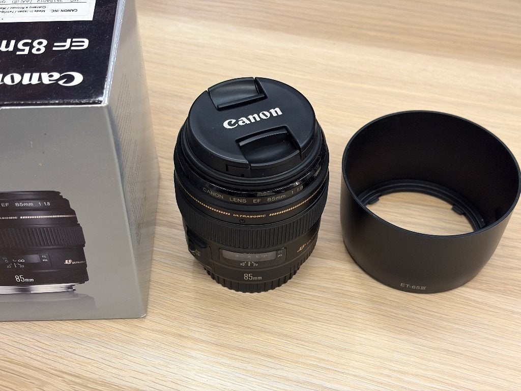 Canon EF 85mm f/1.8 USM — originele doos + ET-65III, Audio, Tv en Foto, 85 mm, Canon, Zo goed als nieuw, Handmatige focus
