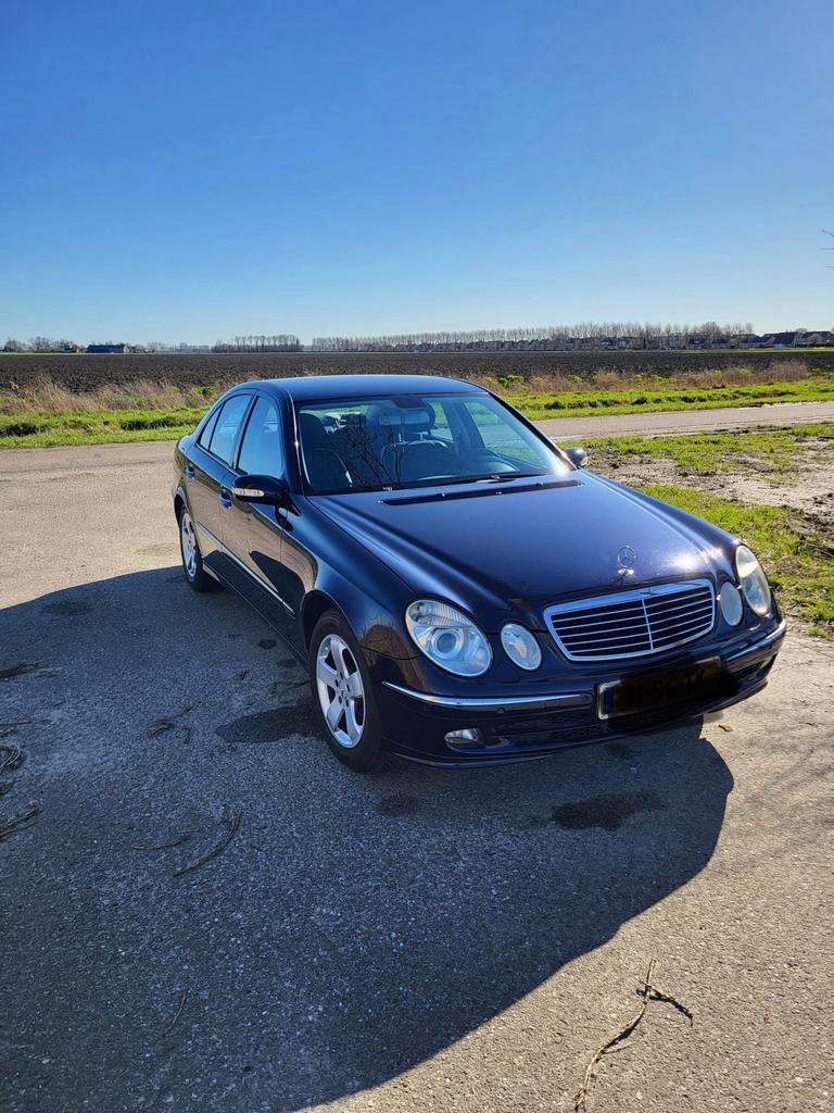 Mercedes W211, Achat, 4 portes, Bleu, Automatique