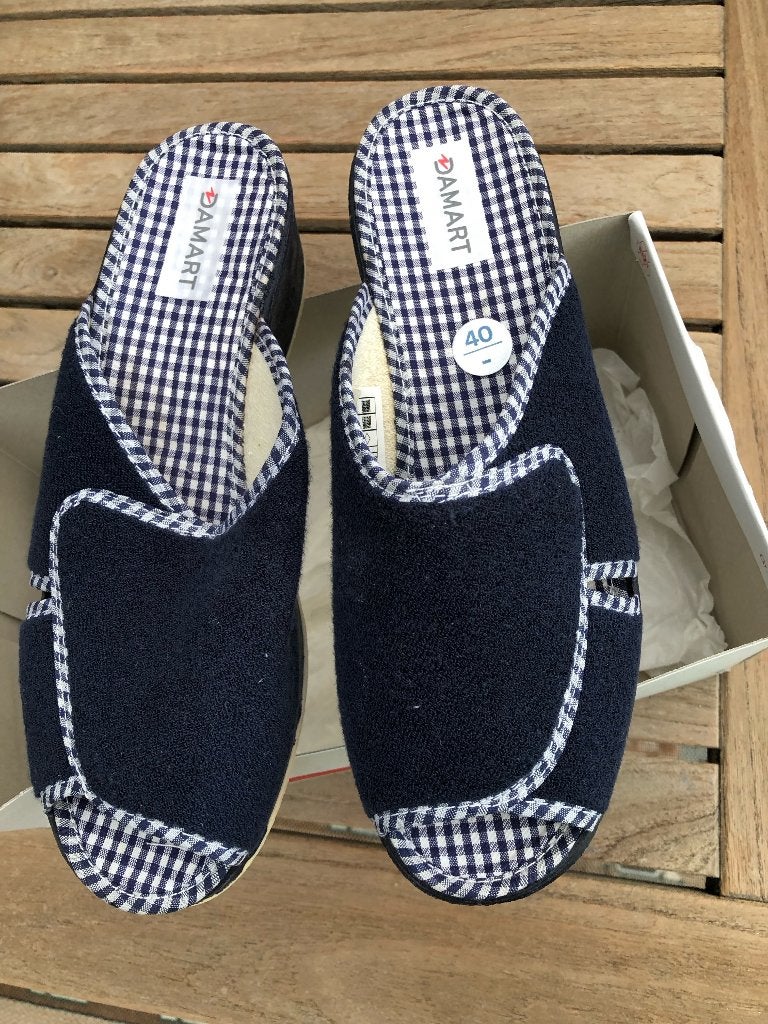 Pantoffels damart 40, Vêtements | Femmes, Enlèvement, Neuf, Pantoufles
