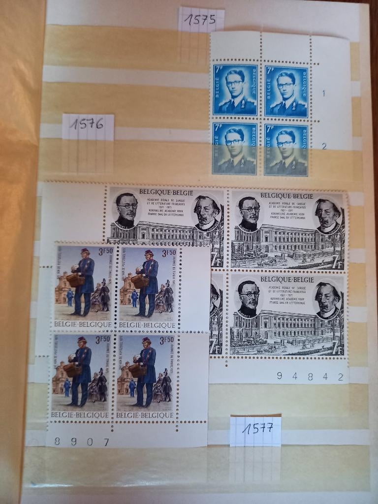 timbres belges 1971 complet (bloc de 4), Collections, Enlèvement ou Envoi